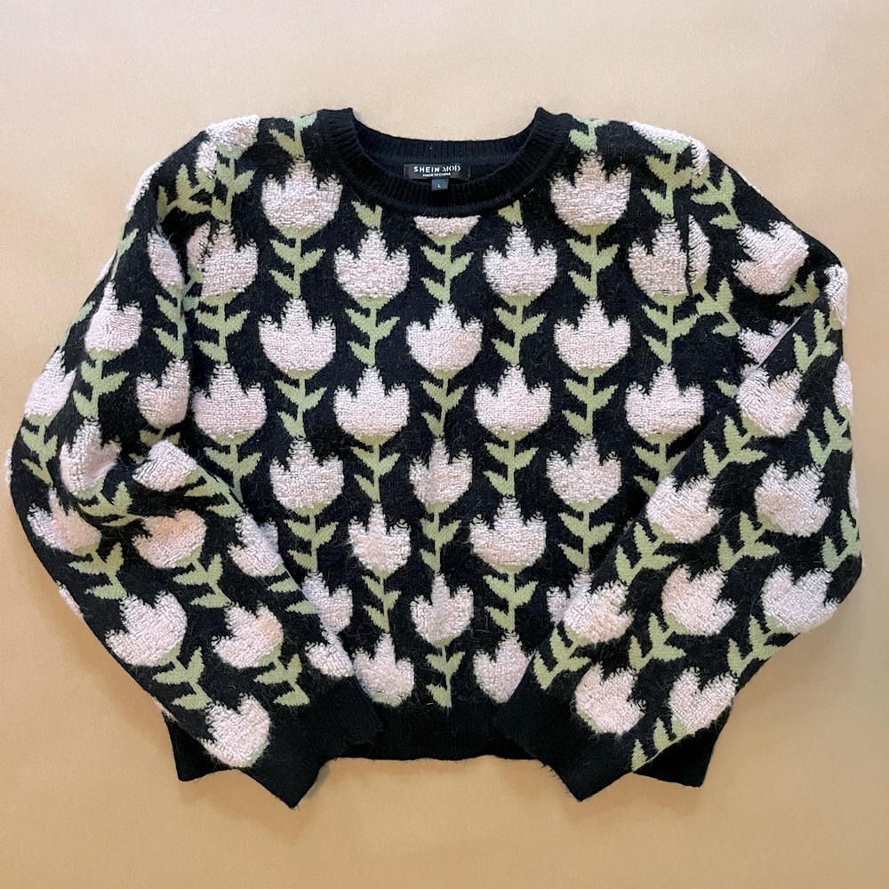 SHEIN acrylic sweater - super soft and fuzzy. L
